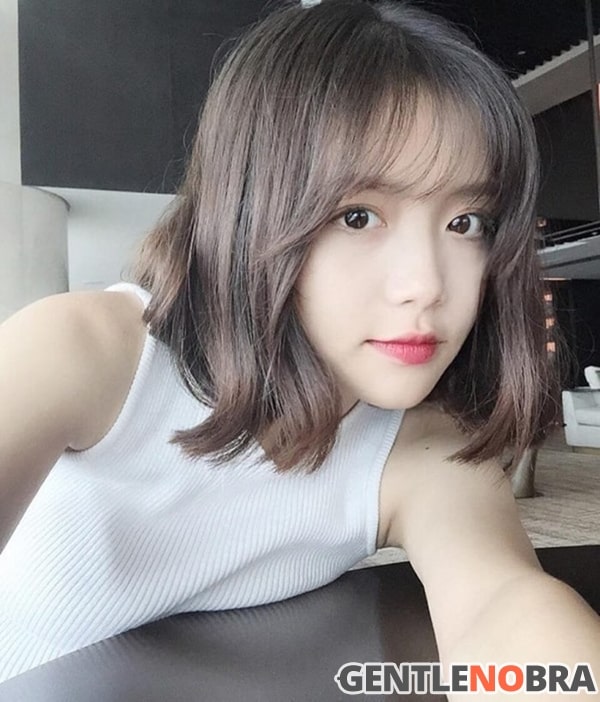 Hot girl Việt đẹp cá tính với tóc ngắn ngang vai
