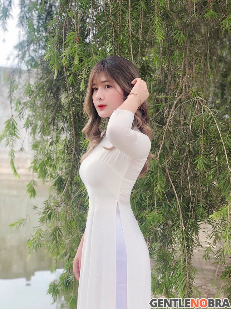 Loạt ảnh hot girl Quỳnh Alee sexy hấp dẫn